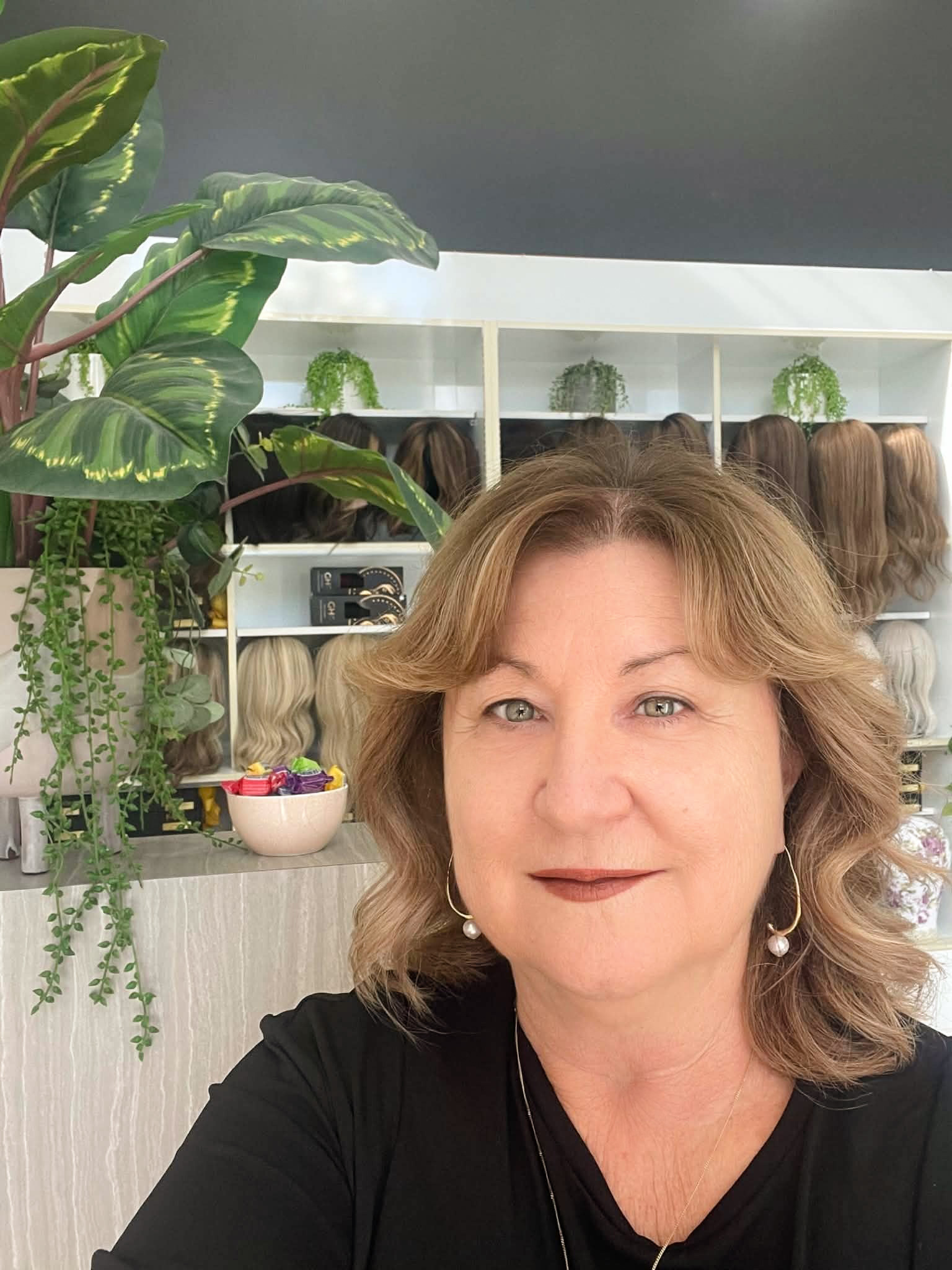 Debbie, owner of Applebom hair salon